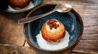 Angeber-Rezepte nachgekocht: Zwiebelcreme und Creme-Brötchen