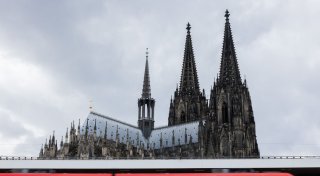Sperrung des Kölner Hauptbahnhofs: Das sind Bahngastrechte