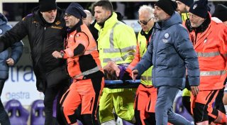 Berichte: Fußballer Bove erhält Defibrillator