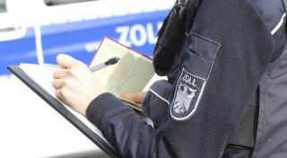 Fund an A2 in Gütersloh: Hund macht Entdeckung auf Rastplatz