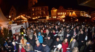 Gibt es bald ein Weihnachtssingen in der Paderborner Home-Deluxe-Arena?