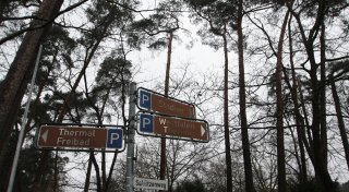 Parkplatzchaos an der Westfalen-Therme in Bad Lippspringe: Zählung soll helfen