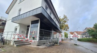 Mindestens 50.000 Euro Schaden nach nächtlichem Brand in Bünder Fahrschule