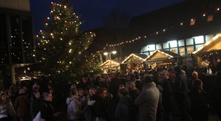 Taschenkontrollen auf dem Weihnachtsmarkt? So wird in Bünde für Sicherheit gesorgt