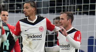 Jubilar Götze schießt Frankfurt zum Sieg gegen Bremen