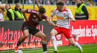 Aufstiegs-Dämpfer: Nürnberg unterliegt bei Schlusslicht Jahn