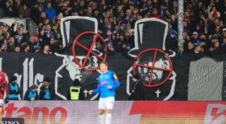 Klopp schnell im Fokus - Kiel verurteilt Fan-Plakat