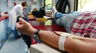 Warum Frankreich-Urlauber in OWL zwei Wochen lang kein Blut spenden dürfen