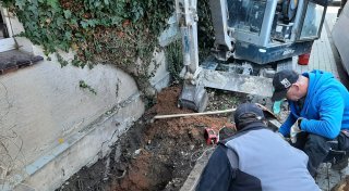 Großalarm in Warburg: Bagger beschädigt Gasleitung