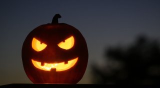 Verbraucher wollen für Halloween weniger Geld ausgeben