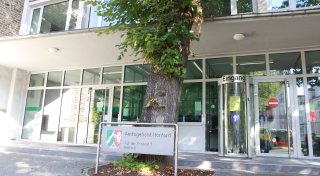 Ex-Freundin soll an allem schuld sein: Herforder Banker ergaunert 151.000 Euro