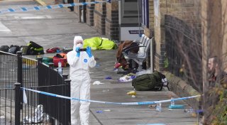 Entsetzen in Großbritannien: Menschen in Zug niedergestochen