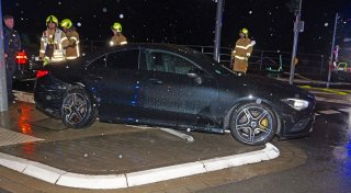 Drei Verletzte bei Verkehrsunfall auf der Salzkottener Straße in Höhe Frankfurter Weg in Paderborn