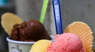 Husten beim Eisessen: HNO-Arzt erklärt, woran es liegt