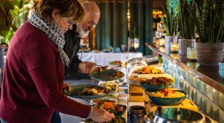 Orientalisch frühstücken auf dem Plüschsofa im Bielefelder Scarabaé