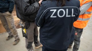 Zoll leitet nach bundesweiter Razzia über 800 Verfahren ein