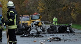 Kollision im Gegenverkehr: Sechs Tote nach Unfall im Münsterland identifiziert