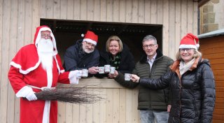 Weihnachtsmarkt im Hüttendorf: In Spenge setzt man auf Gemültlichkeit