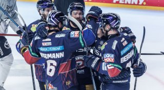 Eisbären Berlin gewinnen erstes DEL-Finale gegen Köln