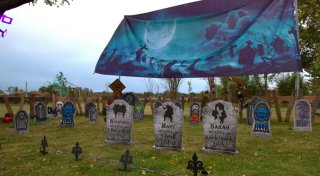 Halloween-Haus, Kommentar zur Kameraüberwachung und eine erfolgreiche Azubine