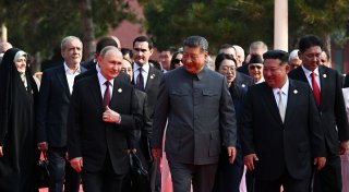 China protzt mit Waffenschau - Xi im Bund mit Putin und Kim