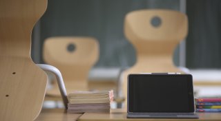 Lehrerin aus NRW seit fast 16 Jahren krankgeschrieben: Details zum Fall sorgen für Empörung