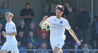 Für den Trainer-Job bei Arminia beendet dieser 26-Jährige seine Kicker-Karriere
