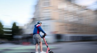 Statistik: Fast 12.000 E-Scooter-Unfälle im Jahr 2024