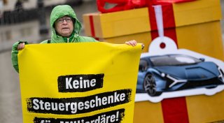 Greenpeace will Superreiche fürs Klima besteuern