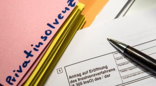 Überschuldung steigt wieder: Jeder zwölfte Mensch in OWL in den Miesen