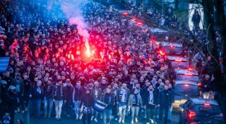 Liveticker zum Nachlesen: Bielefelder Fanmarsch vor Pokal-Krimi in der Schüco-Arena