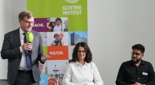 Wadephul im indischen High-Tech-Zentrum Bengaluru