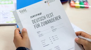 Zuwanderer verdienen über Generationen weniger