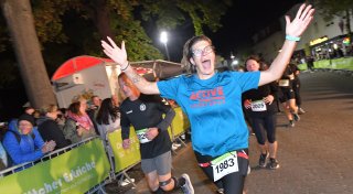 Zittern durch Mega-Stau auf der A2 im Kreis Gütersloh: Rekordzeiten beim großen Citylauf