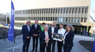 Wissenschaft auf Weltniveau: Uni Paderborn forscht in neuem futuristischen Labor