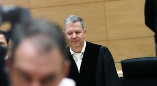 Bad Oeynhausener Kurpark-Prozess: Zeugin gesteht Absprachen, Verteidiger-Anwalt will Haftentlassung