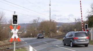 Bahnübergang wird saniert: Dreiwöchige Straßensperrung in Paderborn