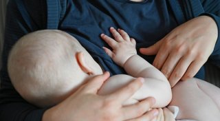 Studie: Geburtenrate sinkt, doch Kinderwunsch bleibt stabil