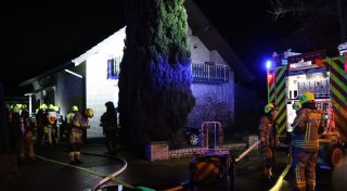 Kellerbrand in Delbrück: Familie wird von Sohn geweckt und gerettet