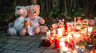 Kita-Kind und Helfer sterben bei Messerangriff - Verdächtiger in Psychiatrie