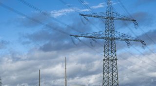 Spatenstich für Deutschlands größten Batteriespeicher