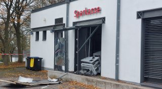 Geldautomat in Warburg gesprengt: Polizei spricht nun von einer Tatserie im Hochstift