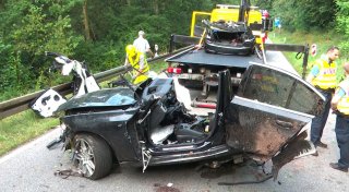 Vor Kontrolle weggefahren - Zwei Menschen sterben bei Unfall