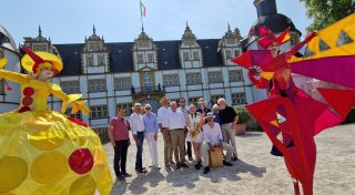 Landpartie am Neuhäuser Schloss in Paderborn startet sonnig ins Wochenende