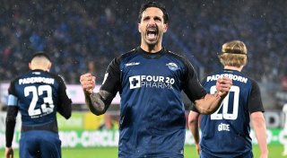 Dramatischer Sieg für den SC Paderborn: Adriano Grimaldi zwischen Triumph und Roter Karte