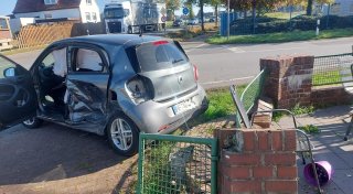 Schwerer Unfall: Vorm Betonwerk Bieren in Bad Oeynhausen hat`s schon wieder gekracht