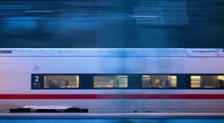 Handynetz an Bahnstrecken wird besser - aber noch Lücken