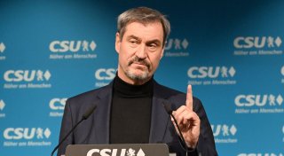 Söder stellt Zukunft des Deutschlandtickets infrage