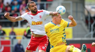 Jahn Regensburg nur mit einem Punkt gegen Braunschweig