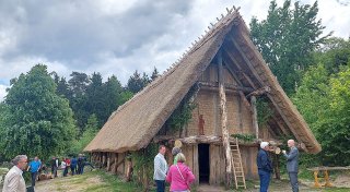 Langhaus in Oerlinghausen ist ein Raum des Erlebens und Verstehens